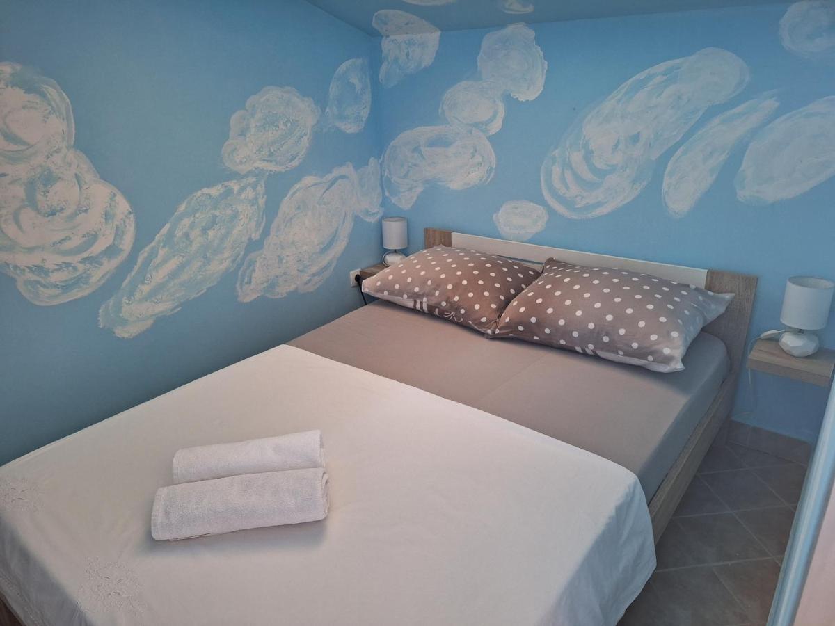 Appartement Mila à Kaštel Novi Extérieur photo